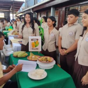 FERIA ALIMENTICIA A BASE DE MAÍZ; MERCANTIL PROMOVIENDO NUESTRA IDENTIDAD